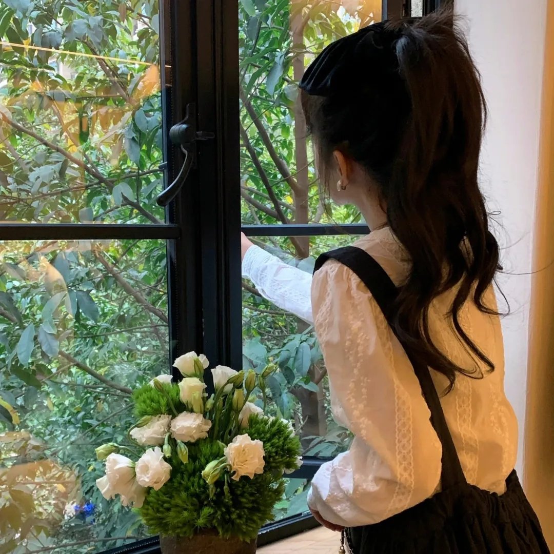 女孩的战地滑板课 海报