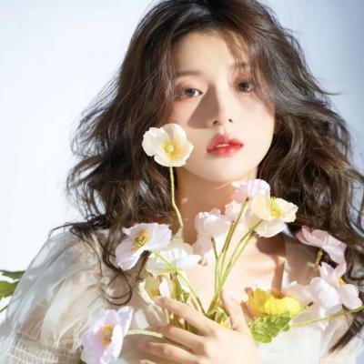 蔷薇少女 序曲 海报